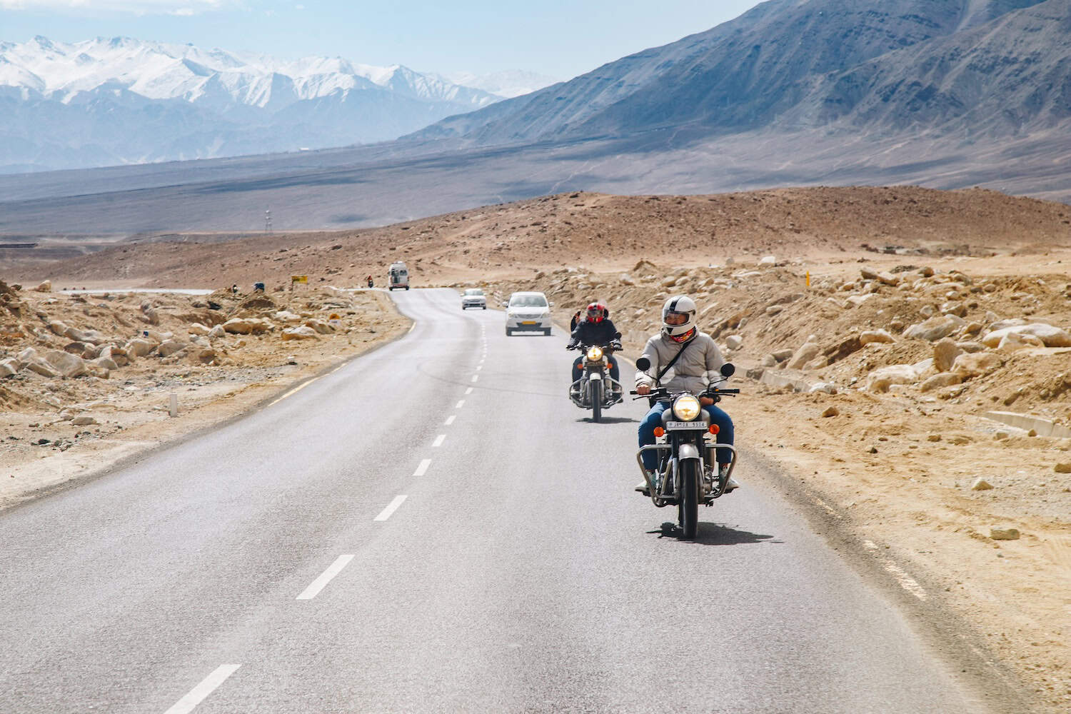 Leh Ladakh motociclette sulla strada